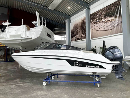 Моторный катер Finnmaster R6